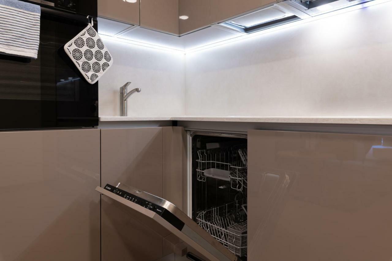 Central Lootsi Penthouse Tallinn Ngoại thất bức ảnh