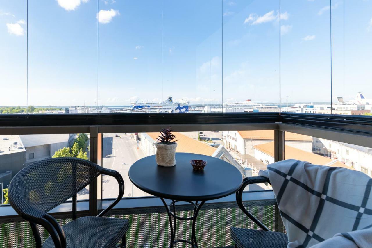 Central Lootsi Penthouse Tallinn Ngoại thất bức ảnh