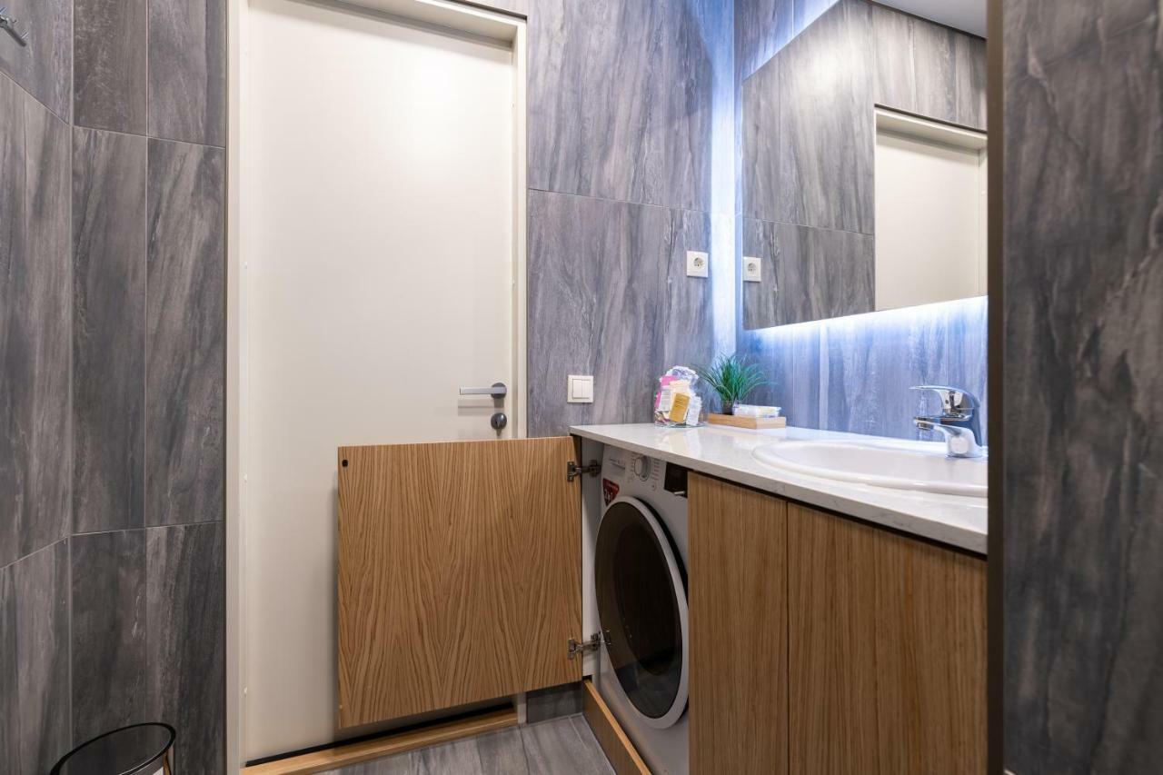 Central Lootsi Penthouse Tallinn Ngoại thất bức ảnh