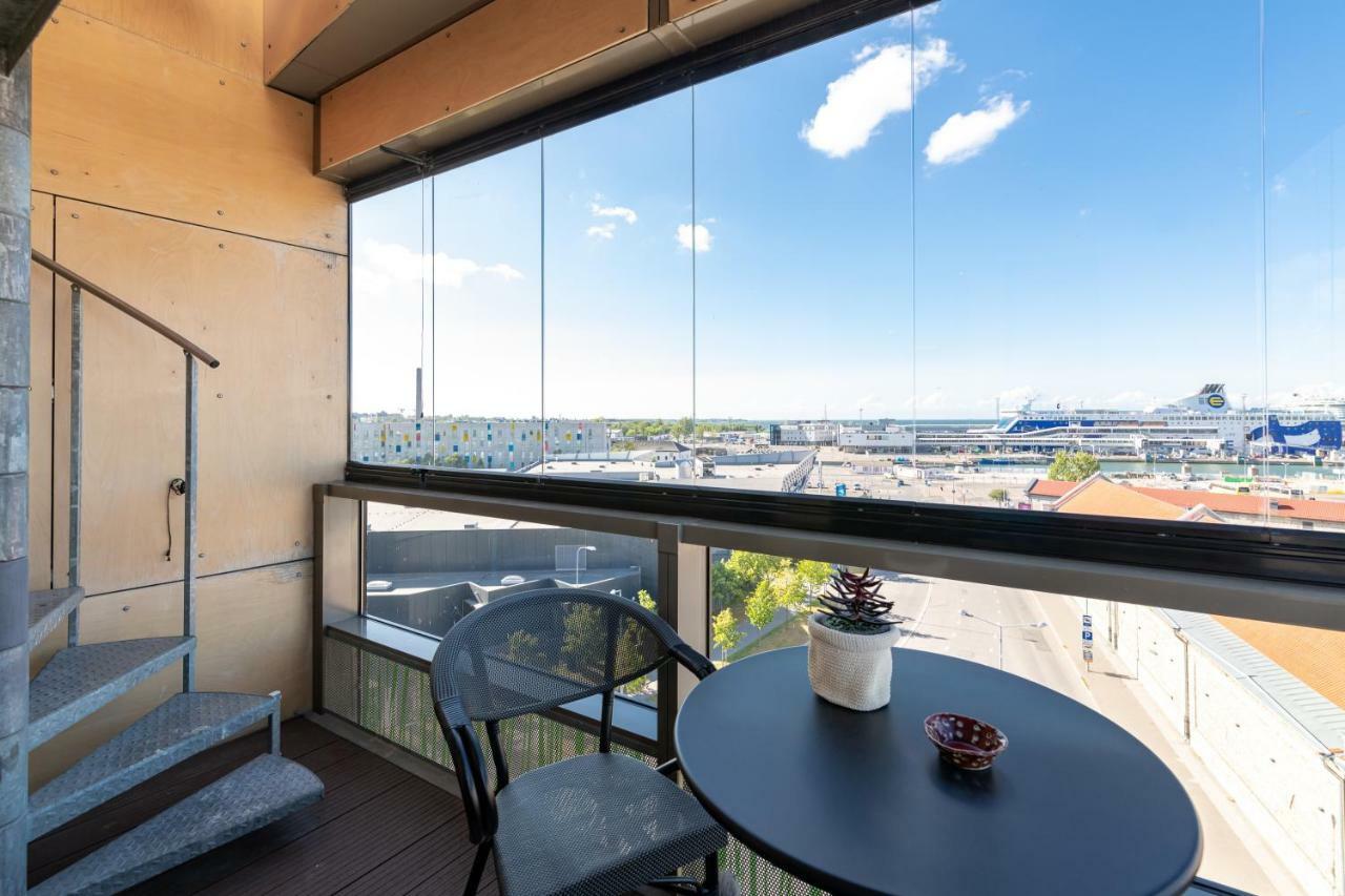 Central Lootsi Penthouse Tallinn Ngoại thất bức ảnh